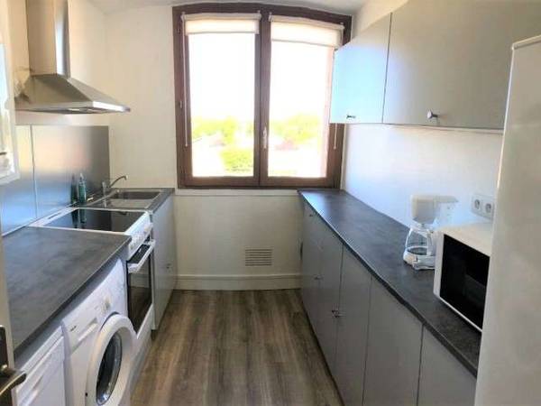 Colocation / Appartement 4 pièces de 70 m², Mérignac, Rue Pierre de Coubertin / Photo 3