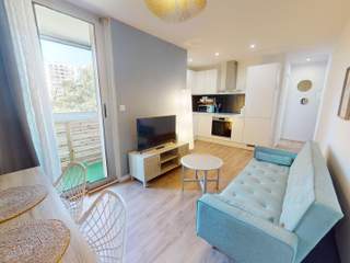 Colocation / Appartement 5 pièces de 73 m², Vénissieux, Avenue Francis de Pressensé