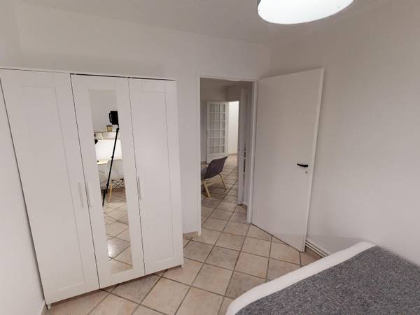 Colocation / Appartement 4 pièces de 64 m², Lyon, Ter Avenue Général Frère / Photo 2