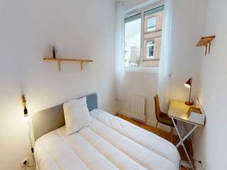 Colocation / 5 rooms apartment · 110 m², Lille, Rue de Brigode