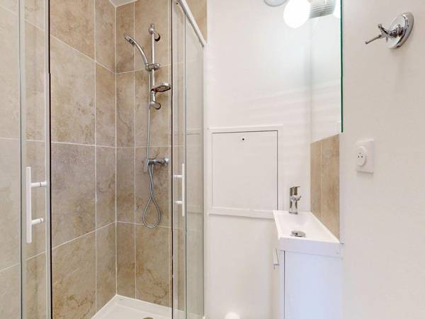 Colocation / Appartement 6 pièces de 95 m², Villejuif, 5 Place du Méridien, / Photo 7