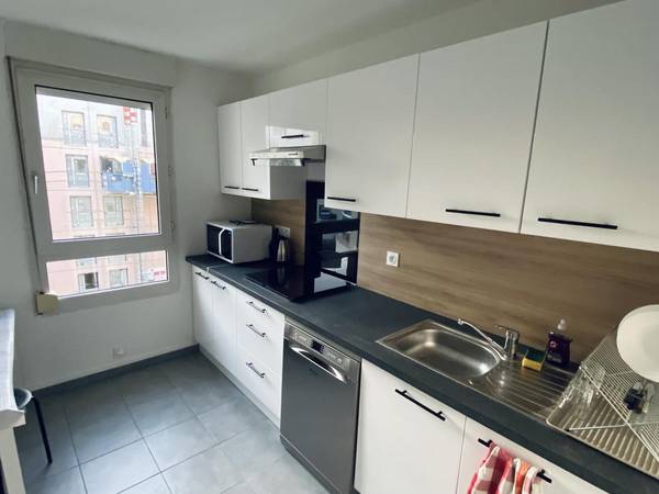 Colocation / Appartement 3 pièces de 70 m², Lyon, Rue de l'Effort / Photo 4