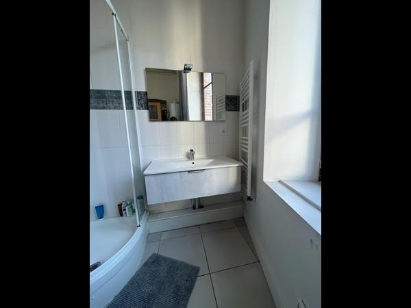 Location / Appartement 4 pièces de 82 m², Grenoble, Rue Diderot / Photo 10