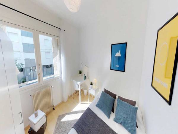 Colocation / Appartement 5 pièces de 120 m², Montpellier, Rue des Hospices / Photo 2