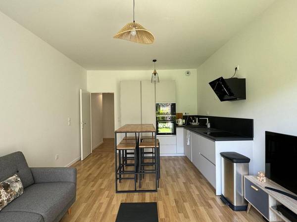 Colocation / Appartement 5 pièces de 91 m², Aubervilliers, Rue Villebois Mareuil / Photo 2