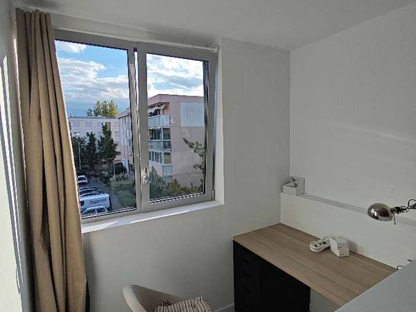 Colocation / Appartement 5 pièces de 80 m², Aix-en-Provence, Boulevard du Docteur Schweitzer / Photo 2