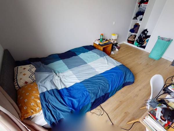 Colocation / Appartement 6 pièces de 114 m², Grenoble, Rue Gérard Philipe / Photo 2