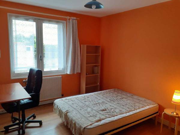 Colocation / Appartement 5 pièces de 88 m², Grenoble, Rue Mallifaud / Photo 2