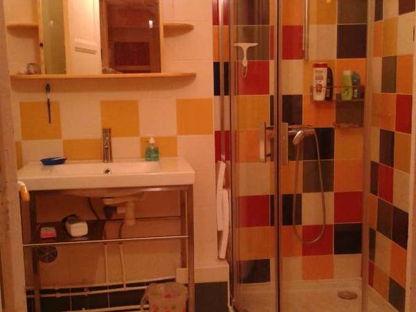 Colocation / Appartement 5 pièces de 88 m², Grenoble, Rue Mallifaud / Photo 4