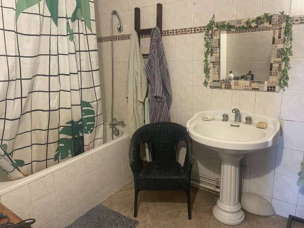 Colocation / Appartement 3 pièces de 92 m², Bagnolet, Rue de Noisy le Sec / Photo 5