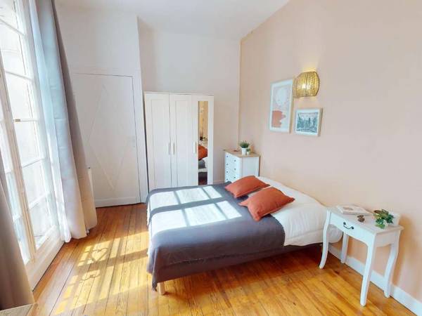 Coliving / Appartement 7 pièces de 168 m², Bordeaux, Rue du Jardin Public / Photo 2