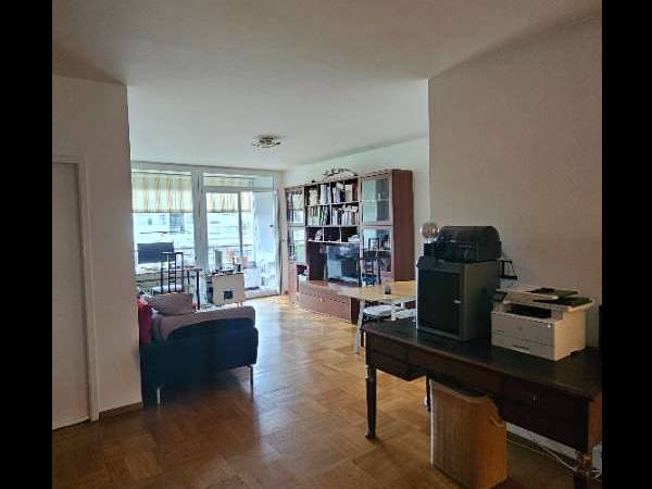 Sous-location / Appartement 4 pièces de 82 m², Genève, Rue Rothschild / Photo 2