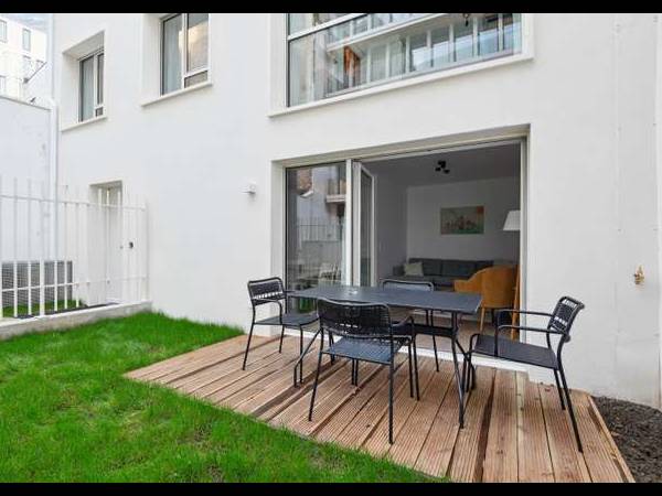 Flatsharing / 7-bedroom house · 120 m², Paris, Rue Philippe de Girard / Photo 16