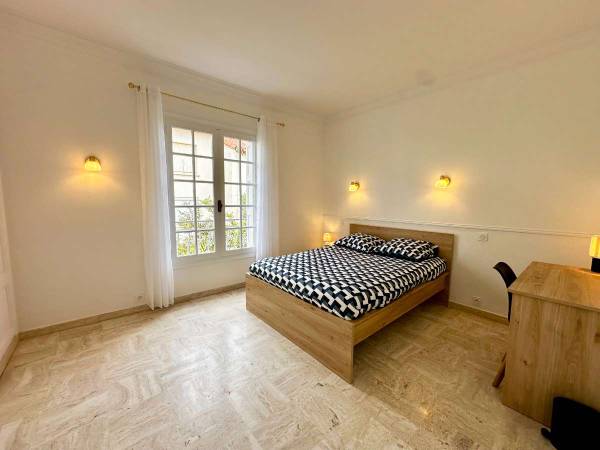 Colocation / Appartement 5 pièces de 90 m², Perpignan, Avenue Jules de Carsalade du Pont / Photo 2