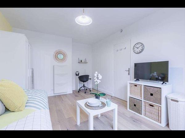 Colocation / Appartement 6 pièces de 90 m², Créteil, Rue Nungesser Et Coli / Photo 2