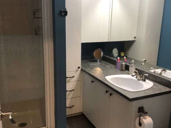 Chambre pour étudiant / Maison 5 pièces de 98 m², Sherbrooke, Rue de Nantes / Photo 2