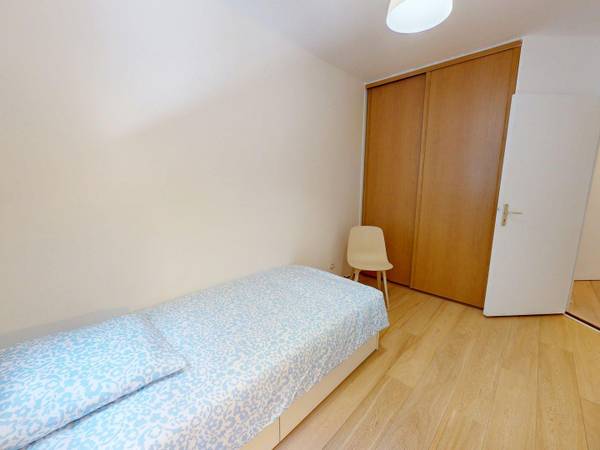 Colocation / Appartement 3 pièces de 70 m², Villeurbanne, Rue Henri Rolland / Photo 2