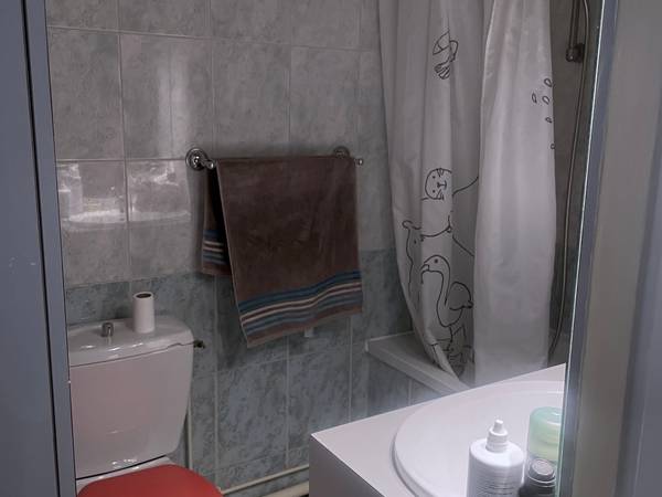 Sous-location / Immeuble 3 pièces de 60 m², Paris, Rue Pelleport / Photo 3