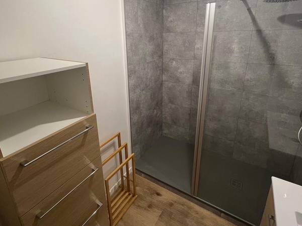 Colocation / Appartement 4 pièces de 88 m², Cholet, Rue Eugene Delacroix Batiment A2 3eme Etage Numero 857 / Photo 6
