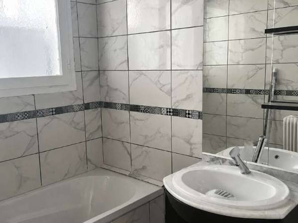 Colocation / Appartement 4 pièces de 69 m², Orléans, Allée des Sycomores / Photo 4