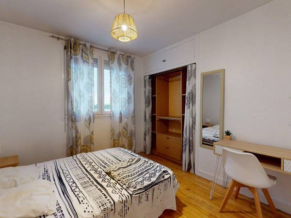 Colocation / Appartement 5 pièces de 86 m², Nantes, Rue Guillaume Grootaers / Photo 2