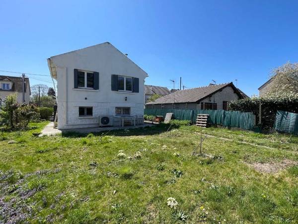 Location / Studio de 38 m², Orsay, Rue de la Ferme / Photo 7