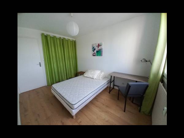 Colocation / Appartement 4 pièces de 74 m², Villeurbanne, 21 Rue Charrin / Photo 6