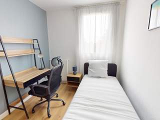 Room share / 6 rooms apartment · 96 m², Talence, 3 Rue Auguste Renoir