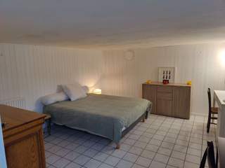 Room in a live-in landlord's home / 6 rooms house · 150 m², Pessac, Avenue de Madran