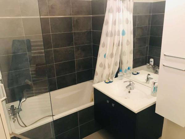 Colocation / Appartement 4 pièces de 80 m², Saint-Ouen-sur-Seine, Rue Maurice Audin / Photo 6