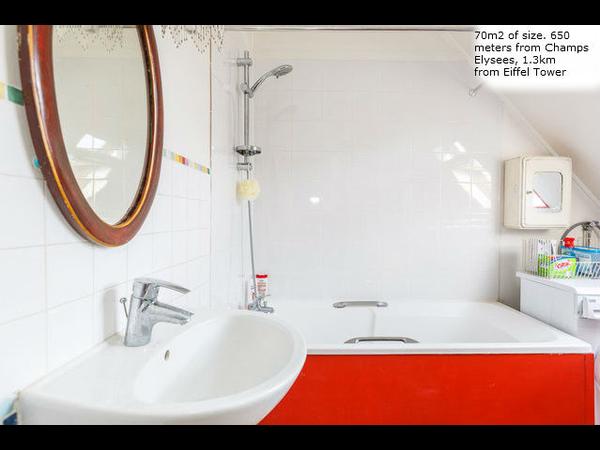 Colocation / Appartement 4 pièces de 73 m², Paris, Rue de Belloy / Photo 2