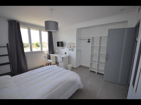 Colocation / Appartement 4 pièces de 70 m², Montpellier, Avenue des Prés d'Arènes / Photo 2