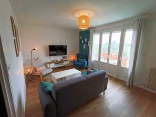 Room in a live-in landlord's home / 1 room apartment · 10 m², Cholet, Rue du Docteur Charles Coubard