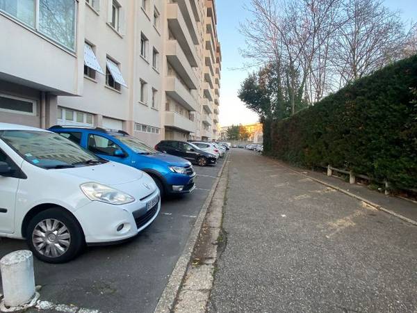 Colocation / Appartement 5 pièces de 86 m², Bordeaux, Cours du Médoc / Photo 2