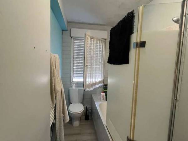 Colocation / Appartement 4 pièces de 90 m², Nantes, Rue de la Victoire / Photo 2