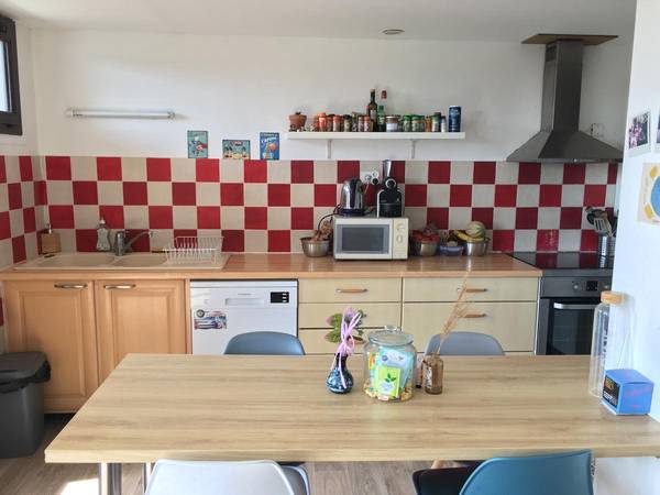 Colocation / Appartement 7 pièces de 84 m², Aix-en-Provence, Avenue Gaston Berger / Photo 2