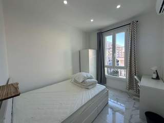 Colocation / Appartement 3 pièces de 45 m², Nice, Avenue Giacobi