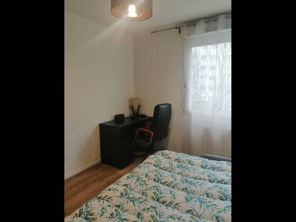 Colocation / Appartement 3 pièces de 70 m², Villeurbanne, Rue Henri Rolland / Photo 4
