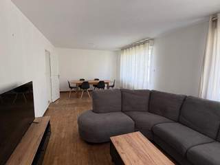Colocation / 7 rooms apartment · 115 m², Laval, Rue des Lilas