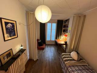Sublet / 4-bedroom flat · 75 m², Paris, Rue Saint-Luc