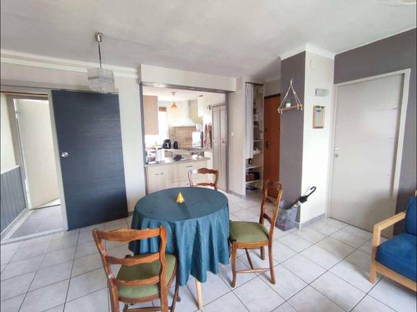 Colocation / Appartement 4 pièces de 68 m², Vénissieux, Avenue Francis de Pressensé / Photo 2