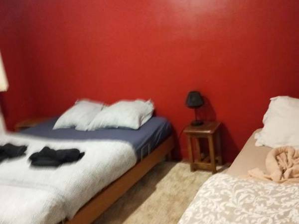 Colocation / Maison 4 pièces de 85 m², La Bazoche-Gouet / Photo 2