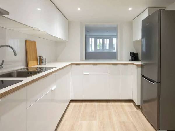 Colocation / Appartement 10 pièces de 244 m², Montreuil, Rue de Stalingrad / Photo 7