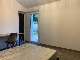 Room in a live-in landlord's home / 1 room house, Albi