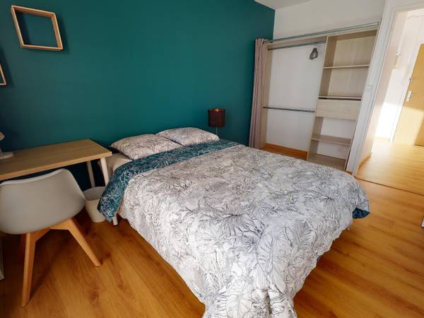 Colocation / Appartement 4 pièces de 79 m², Clermont-Ferrand, Rue Alexandre Ribot / Photo 2