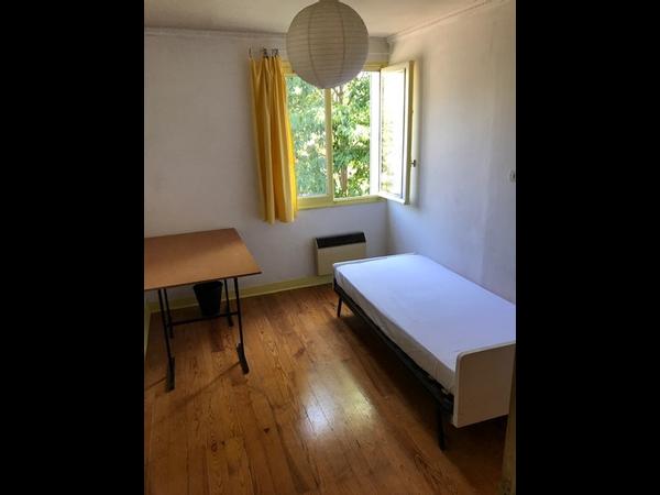 Colocation / Appartement 4 pièces de 80 m², Saint-Martin-d'Hères, Avenue Gabriel Péri / Photo 3