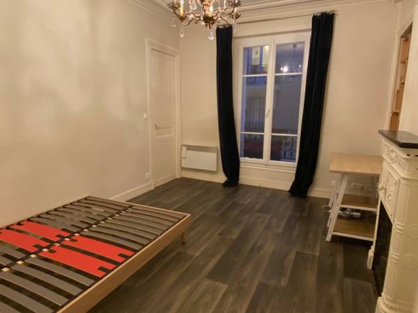 Colocation / Appartement 5 pièces de 69 m², Courbevoie, Rue de la Sablière / Photo 3
