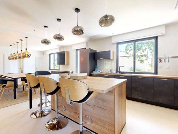 Colocation / Maison 10 pièces de 250 m², Saint-Erblon, Rue du Verger / Photo 2