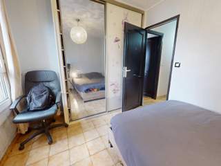 Colocation / Appartement 6 pièces de 82 m², Vénissieux, Rue des Martyrs de la Résistance