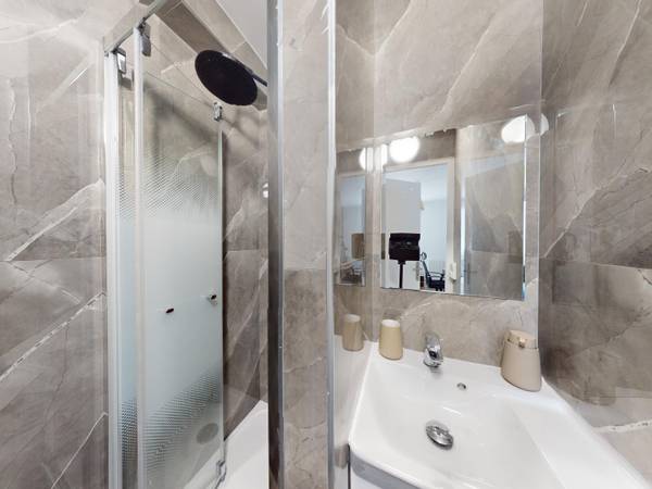 Colocation / Appartement 6 pièces de 96 m², Talence, 3 Rue Auguste Renoir / Photo 2